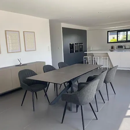 Maison Contemporaine Βίλα *