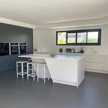Maison Contemporaine *